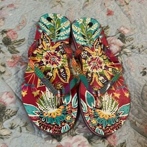 Vera Bradley, flip-flops